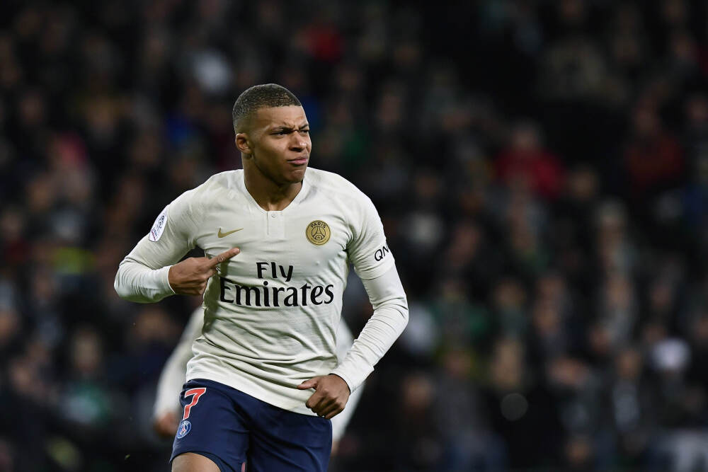 开拓者赌对了！杨瀚森成“新亚洲第一中锋”，男篮等了整整9年！